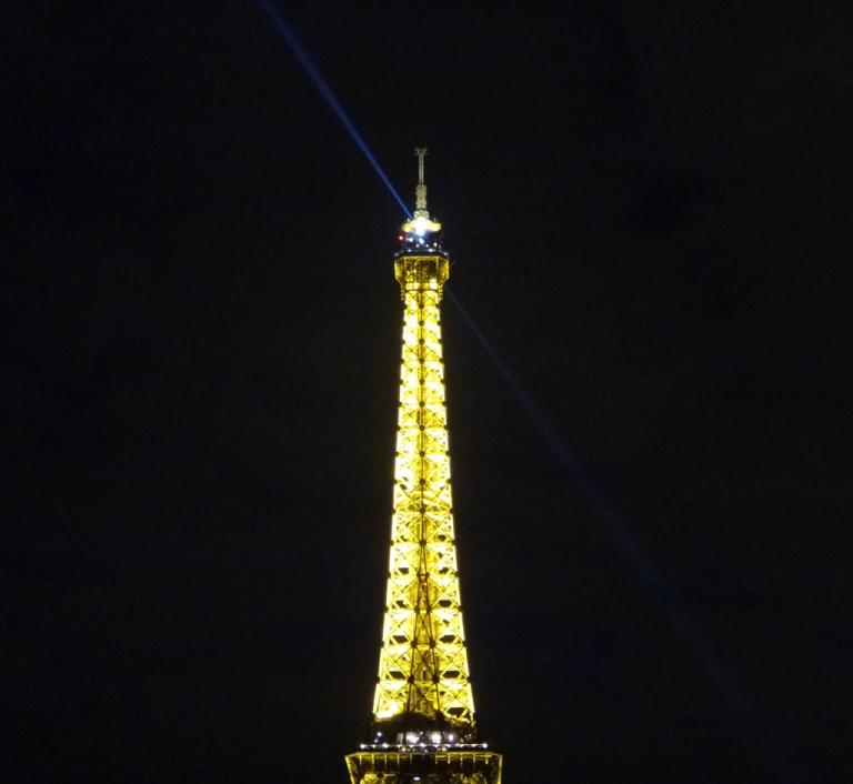 A Quoi Sert Le Phare De La Tour Eiffel