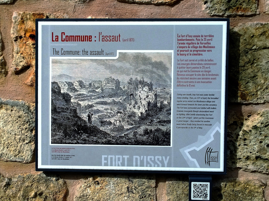 Le panneau Histoire du Fort d'Issy-Les-Moulineaux