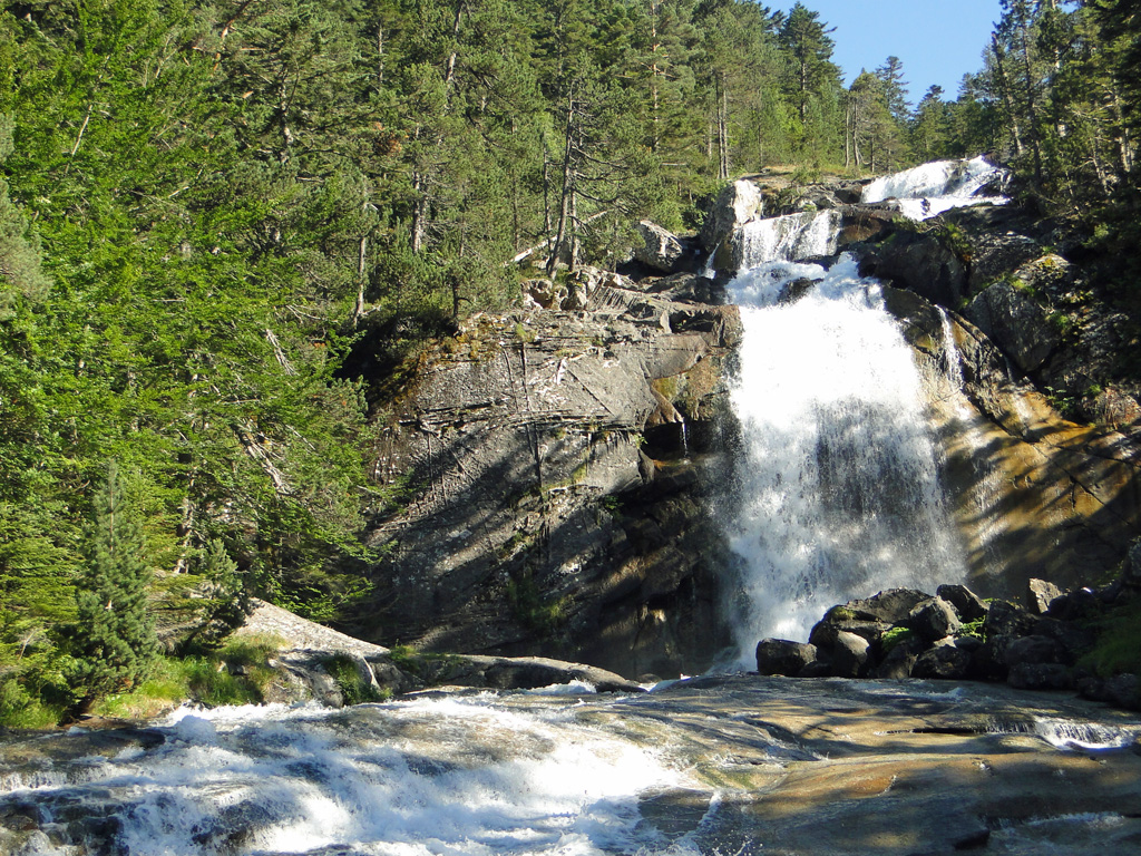 cascade pyrénéenne