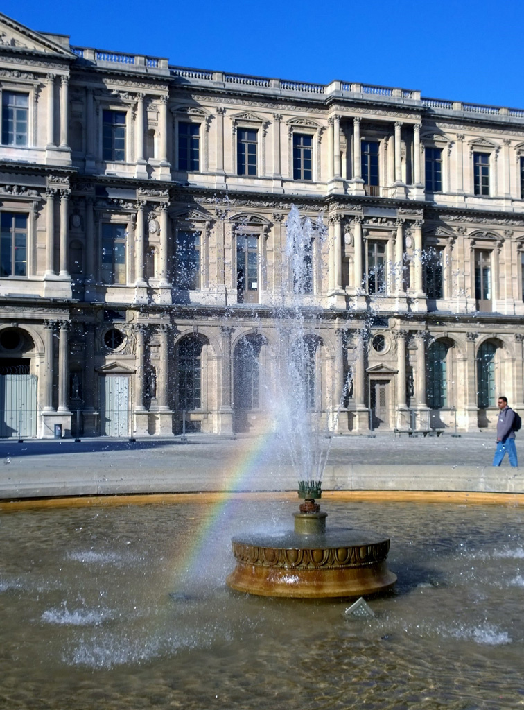 Cour-carrée-du-Louvre2