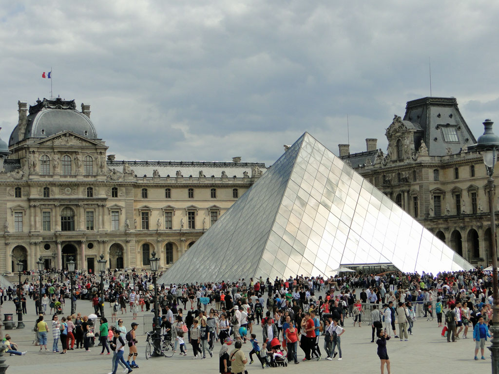 Louvre