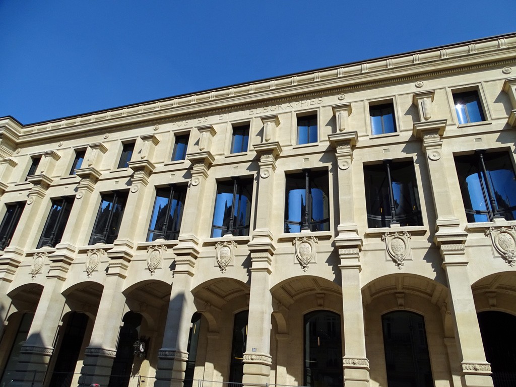 Poste de la rue du Louvre