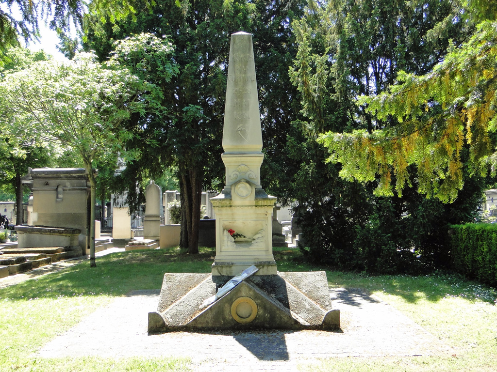 Monument1