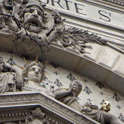 motifs-façade-théâtre