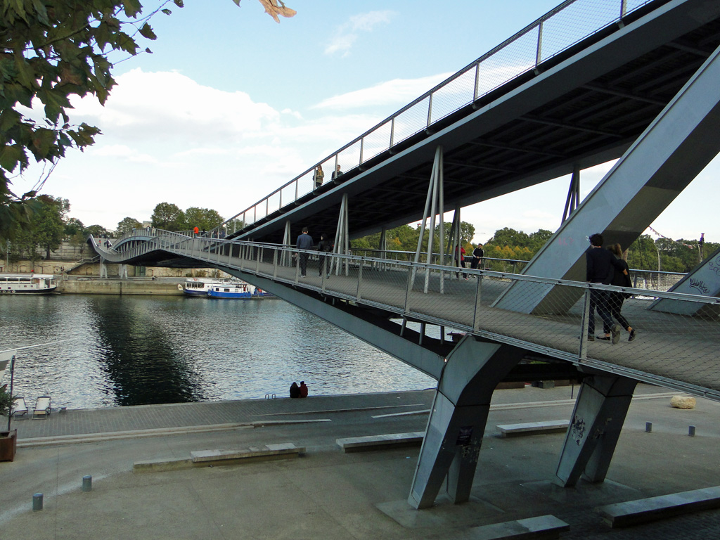 Passerelle Simone de Beauvoir