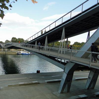 Passerelle Simone de Beauvoir