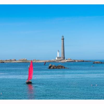 Phare dans le bleu