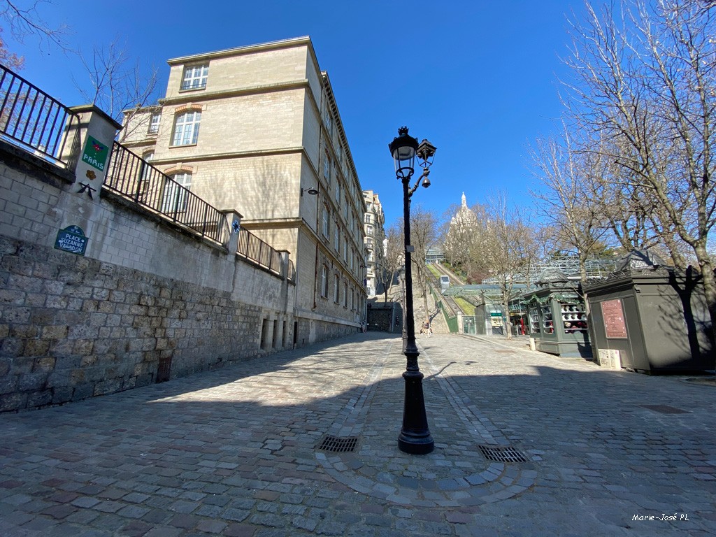 Place Suzanne Valadon