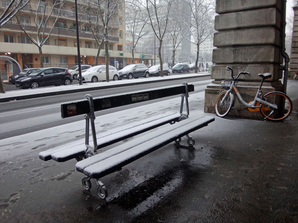 sous-le-métro