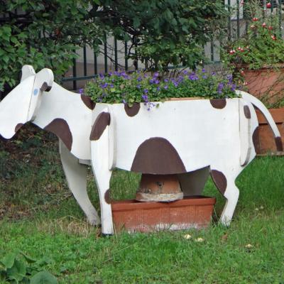 vache-pot-de-fleurs