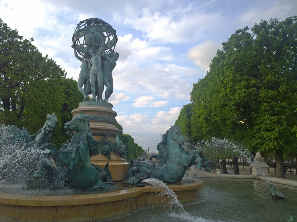 Fontaine des Quatre-Parties-du-Monde 3